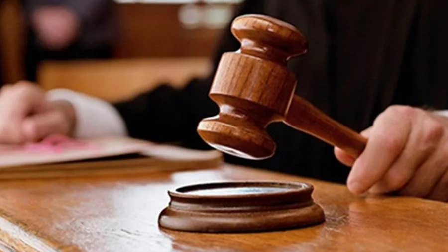 حبس المؤبد لشقيقين لتورطهما في قتل ابن عمهما وإصابة شخص آخر في شبرا الخيمة. حبس المؤبد لشقيقين لتورطهما في قتل ابن عمهما وإصابة شخص آخر في شبرا الخيمة.