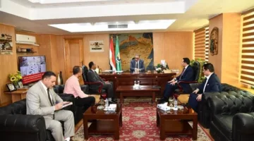 بحث الاستعدادات والتوجهات المنهجية لتنظيم “معرض الكتاب في الفيوم”