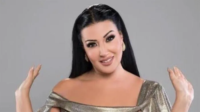 بعد ردود فعل الجمهور.. سمية الخشاب: “أنا أظهر في التريند عند السعال” بعد ردود فعل الجمهور.. سمية الخشاب: “أنا أظهر في التريند عند السعال”
