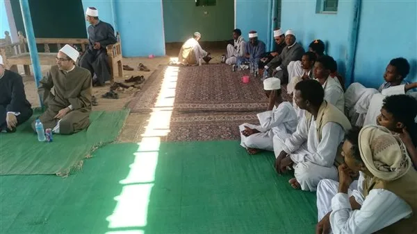 القافلة الدعوية تستمر في نشاطها بلقاء مثمر مع كبار الشخصيات والشفاها في عزبة الصول بشلاتين القافلة الدعوية تستمر في نشاطها بلقاء مثمر مع كبار الشخصيات والشفاها في عزبة الصول بشلاتين
