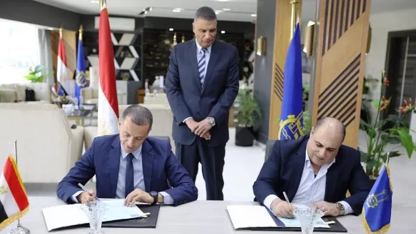 اتفاقية تعاون بين قصور الثقافة ومحافظة أسوان لتضمين مسرح فوزي في البرامج السياحية اتفاقية تعاون بين قصور الثقافة ومحافظة أسوان لتضمين مسرح فوزي في البرامج السياحية