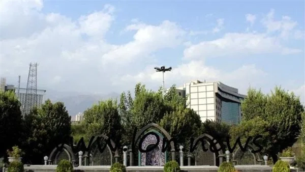 التلفزيون الإيراني يستأنف البث بعد الهجوم الإسرائيلي على مقره التلفزيون الإيراني يستأنف البث بعد الهجوم الإسرائيلي على مقره
