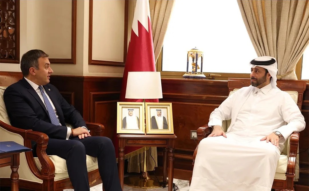 وزير البلدية يلتقي بنائب وزير الخارجية اليوناني وزير البلدية يلتقي بنائب وزير الخارجية اليوناني