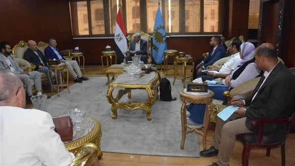 اجتماع رئيس محافظة الغربية حول الخطوات الأخيرة لتشغيل مشروعات حياة كريمة في زفتى اجتماع رئيس محافظة الغربية حول الخطوات الأخيرة لتشغيل مشروعات حياة كريمة في زفتى