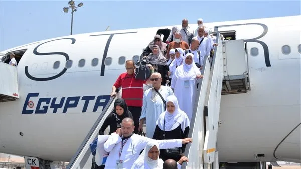 مصر للطيران ستقوم غدًا بتشغيل 22 رحلة لإعادة حجاج بيت الله الحرام. مصر للطيران ستقوم غدًا بتشغيل 22 رحلة لإعادة حجاج بيت الله الحرام.