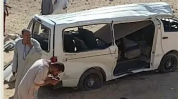 إصابة 10 أفراد جراء انقلاب ميكروباص على طريق مصر-إسماعيلية بالقرب من العاشر من رمضان