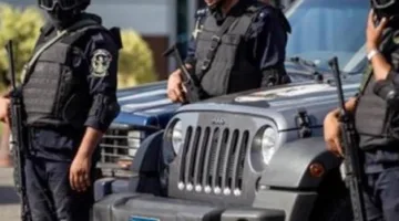 الداخلية توقف سائقا في الشروق بسبب تعريضه المارة للخطر بواسطة إشارات ضوئية ساطعة.