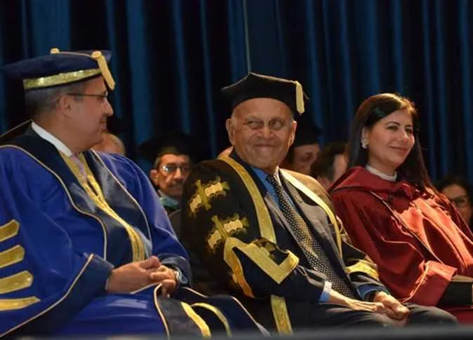 تعيين أستاذ من جامعة الإسكندرية ضمن القائمة الشرفية بمناسبة عيد ميلاد ملك بريطانيا (صور) تعيين أستاذ من جامعة الإسكندرية ضمن القائمة الشرفية بمناسبة عيد ميلاد ملك بريطانيا (صور)
