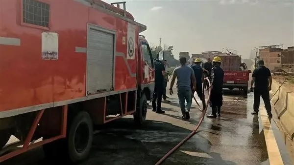 تفاصيل استئناف حركة المرور على طريق “زفتى-دفرة” بعد انقلاب سيارة تحمل صودا كاوية تفاصيل استئناف حركة المرور على طريق “زفتى-دفرة” بعد انقلاب سيارة تحمل صودا كاوية