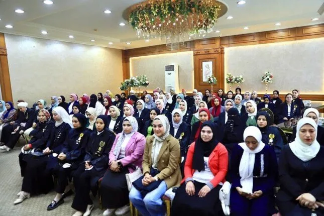محامو المنوفية يؤدون قسم اليمين أمام النقيب العام في شبين الكوم محامو المنوفية يؤدون قسم اليمين أمام النقيب العام في شبين الكوم