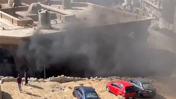 إخماد حريق ناتج عن مخلفات قرب مول قديم في حدائق الأهرام دون وقوع إصابات إخماد حريق ناتج عن مخلفات قرب مول قديم في حدائق الأهرام دون وقوع إصابات