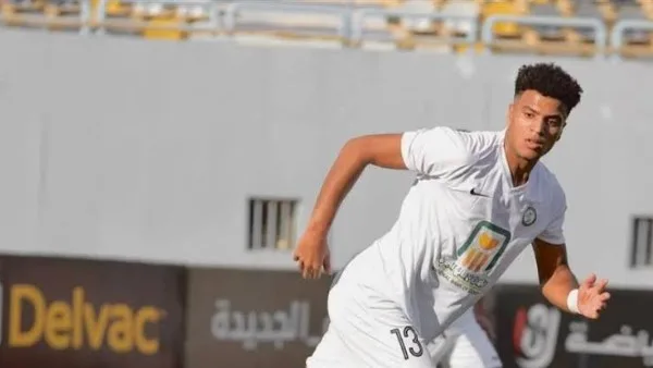 أحمد ربيع: أطمح في الانتقال إلى الأهلي أو الزمالك.. وطارق مصطفى يعتبر كـ “والدي” أحمد ربيع: أطمح في الانتقال إلى الأهلي أو الزمالك.. وطارق مصطفى يعتبر كـ “والدي”