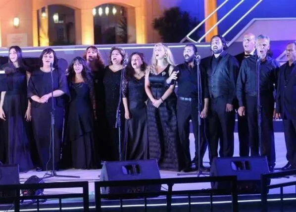 بعد غدٍ.. «الأوبرا» تستضيف أمسية شعرية موسيقية على المسرح الصغير بعد غدٍ.. «الأوبرا» تستضيف أمسية شعرية موسيقية على المسرح الصغير