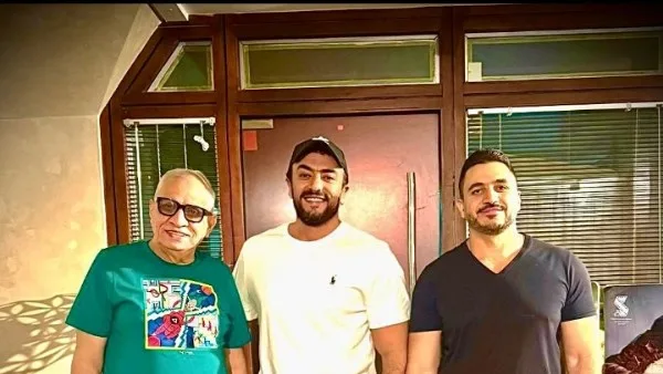 أحمد العوضي يوقع عقداً لفيلم البوب أحمد العوضي يوقع عقداً لفيلم البوب