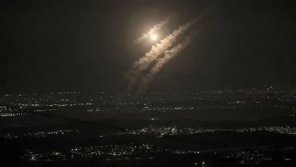 عبد المنعم سعيد: ما جرى فجر الجمعة في طهران يمثل تحولًا خطيرًا نحو “الصراع الإقليمي” عبد المنعم سعيد: ما جرى فجر الجمعة في طهران يمثل تحولًا خطيرًا نحو “الصراع الإقليمي”