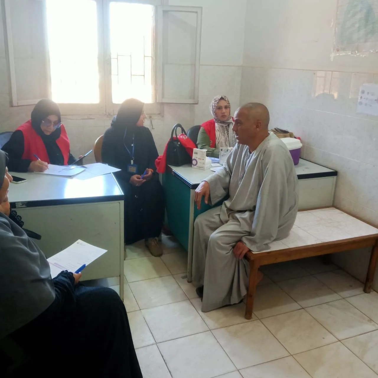 تقديم خدمات صحية عالية الجودة لـ1383 مواطنًا عبر ثلاث قوافل في محافظة البحيرة تقديم خدمات صحية عالية الجودة لـ1383 مواطنًا عبر ثلاث قوافل في محافظة البحيرة