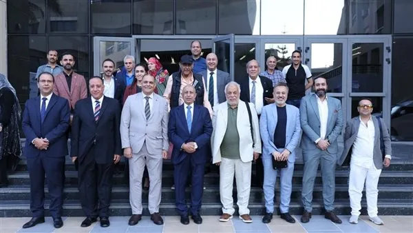 نقابتا الصحفيين والممثلين تساهمان في عرض خمسة مشروعات تخرج بالأكاديمية البحرية بالإسكندرية (صور) نقابتا الصحفيين والممثلين تساهمان في عرض خمسة مشروعات تخرج بالأكاديمية البحرية بالإسكندرية (صور)