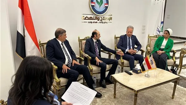 «تشمل تعديل القانون».. عصام شيحة يقدم خمس توصيات لتعزيز الأحزاب السياسية في مصر «تشمل تعديل القانون».. عصام شيحة يقدم خمس توصيات لتعزيز الأحزاب السياسية في مصر