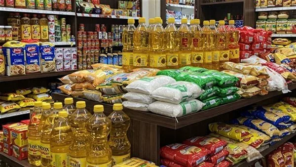 الغرف التجارية: احتجاز السلع من المواطنين والتجار يشكل تهديدًا للسوق الغرف التجارية: احتجاز السلع من المواطنين والتجار يشكل تهديدًا للسوق