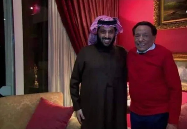 تركي آل الشيخ يسلط الضوء على تفاصيل زيارته للكاتب الكبير عادل إمام. تركي آل الشيخ يسلط الضوء على تفاصيل زيارته للكاتب الكبير عادل إمام.