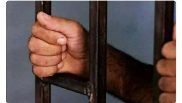 خيانة من صديق.. اعتقال قاتل شاب برصاصة في الفيوم خيانة من صديق.. اعتقال قاتل شاب برصاصة في الفيوم