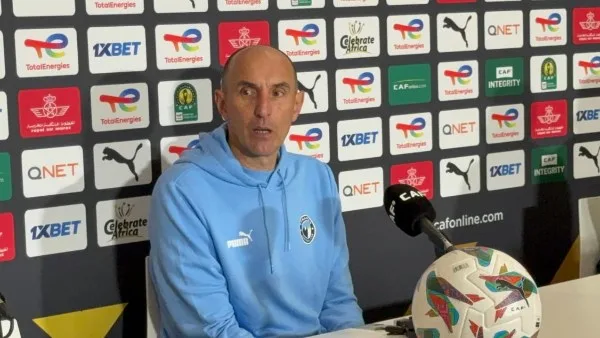 بيراميدز ينتظر عودة يورتشيتش لاتخاذ قرار بشأن صفقتي الجزار وحمزة علاء بيراميدز ينتظر عودة يورتشيتش لاتخاذ قرار بشأن صفقتي الجزار وحمزة علاء