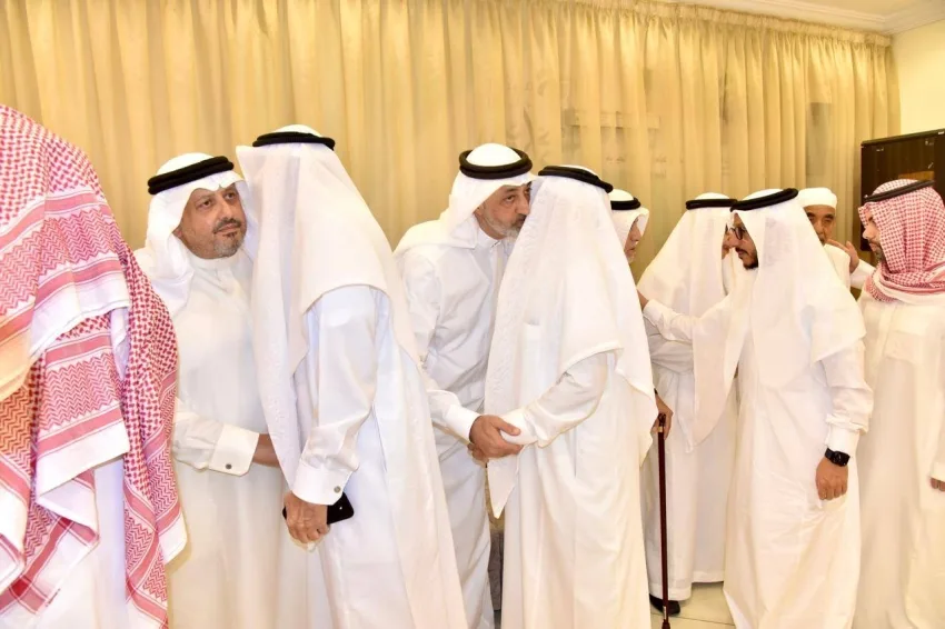 أسرتا ساب والمرزوقي تتقبلان العزاء في وفاة الشيخ زاهد أسرتا ساب والمرزوقي تتقبلان العزاء في وفاة الشيخ زاهد