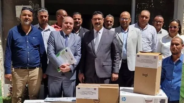 وكيل زراعة سوهاج يستلم حواسيب لتعزيز الإرشاد الزراعي الرقمي وكيل زراعة سوهاج يستلم حواسيب لتعزيز الإرشاد الزراعي الرقمي