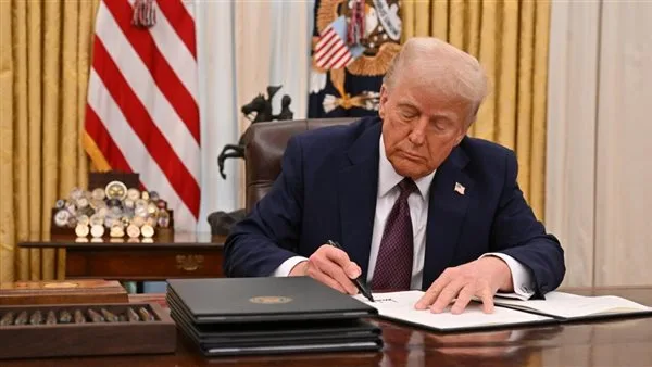 عاجل.. ترامب يوجه مجلس الأمن القومي للاستعداد في غرفة العمليات. عاجل.. ترامب يوجه مجلس الأمن القومي للاستعداد في غرفة العمليات.