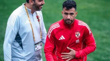 «مكفهر الوجه».. أول إطلالة لتريزيجيه بعد العقوبة الصارمة للنادي الأهلي (صور)