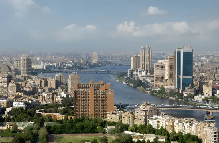 الأرصاد الجوية في مصر تُنبّه من هطول الأمطار وضباب خفيف وانخفاض مستوى الرؤية في ساعات الفجر. الأرصاد الجوية في مصر تُنبّه من هطول الأمطار وضباب خفيف وانخفاض مستوى الرؤية في ساعات الفجر.