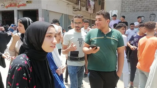 توتر وتهيؤ لدى طلاب الثانوية العامة في الدقهلية قبيل بدء الامتحانات توتر وتهيؤ لدى طلاب الثانوية العامة في الدقهلية قبيل بدء الامتحانات