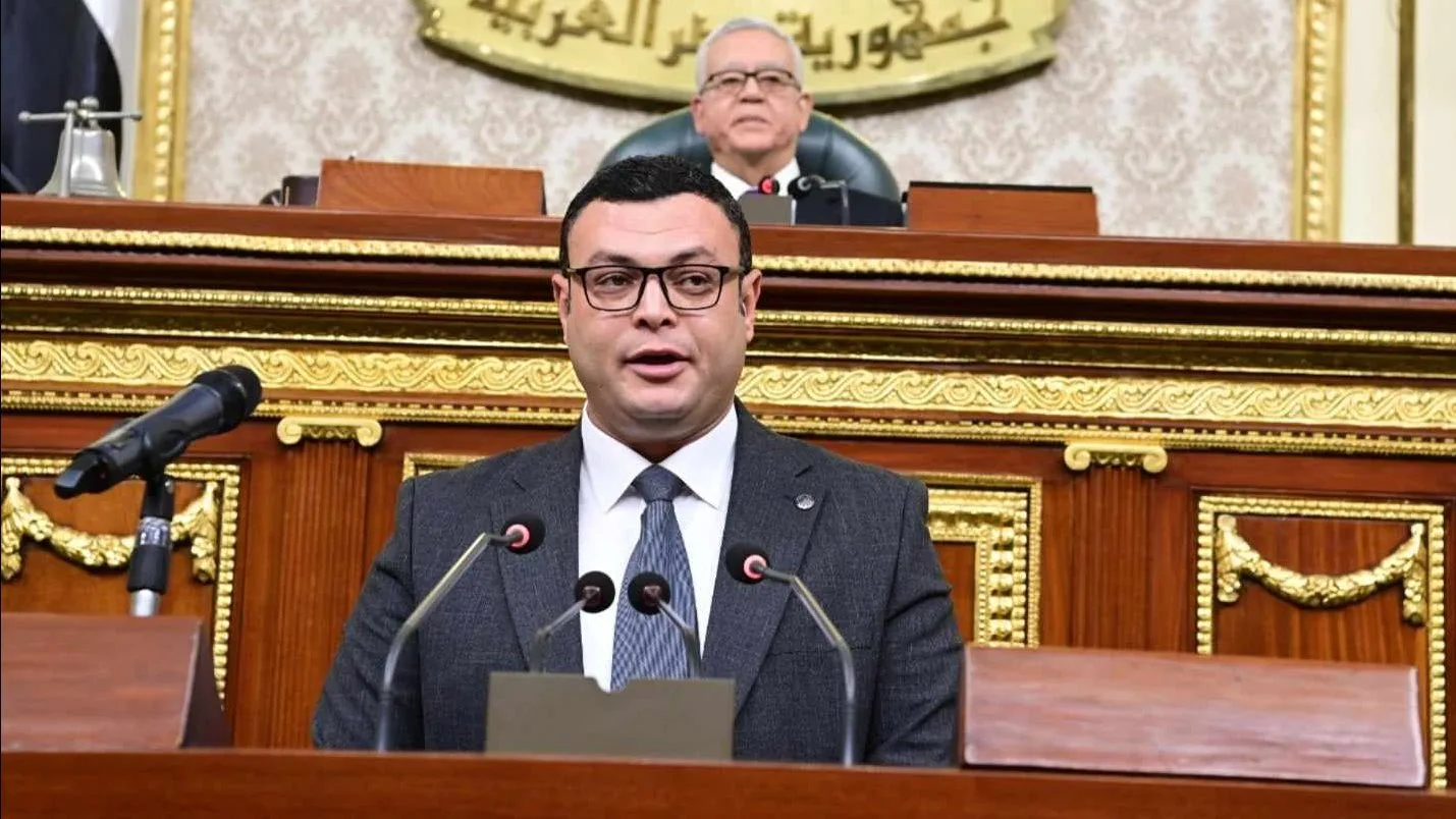 وزير الإسكان يبرز أهمية تعاون السلطتين التنفيذية والتشريعية لصالح المواطنين وزير الإسكان يبرز أهمية تعاون السلطتين التنفيذية والتشريعية لصالح المواطنين