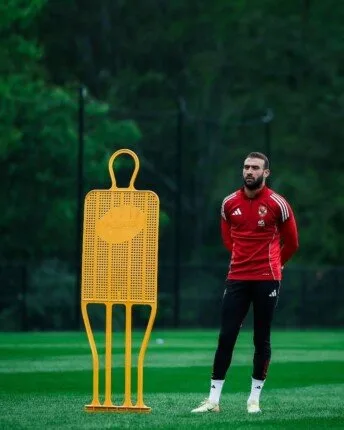 الدبيس يحل محل كوكا في الجهة اليسرى للأهلي ضد بالميراس