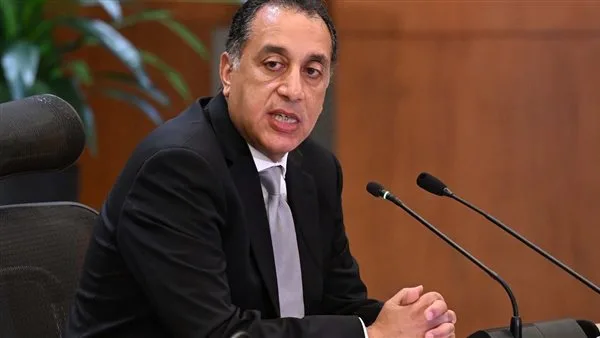 رئيس الوزراء يراقب مع الجهات المعنية تحسين نظام الري لزراعة قصب السكر