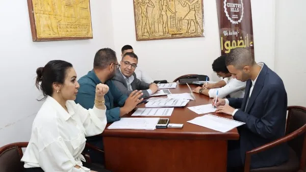 كلية السياحة والفنادق بجامعة الإسكندرية تنظم ملتقى التوظيف السنوي.