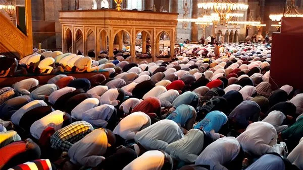 مواعيد الصلاة، توقيت أذان الظهر اليوم الثلاثاء 17 يونيو 2025 في القاهرة والمدن الأخرى.