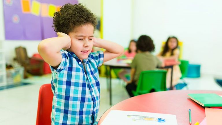 باحثون يكشفون عن السبب وراء التوحد.. اكتشاف قد يطرأ تغييراً في مستقبل العلاج