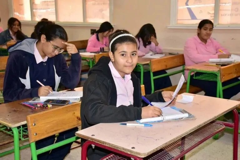 إذا كان ابنك في الصف الثالث الإعدادي.. نسبة القبول للثانوية العامة 2025 في القاهرة