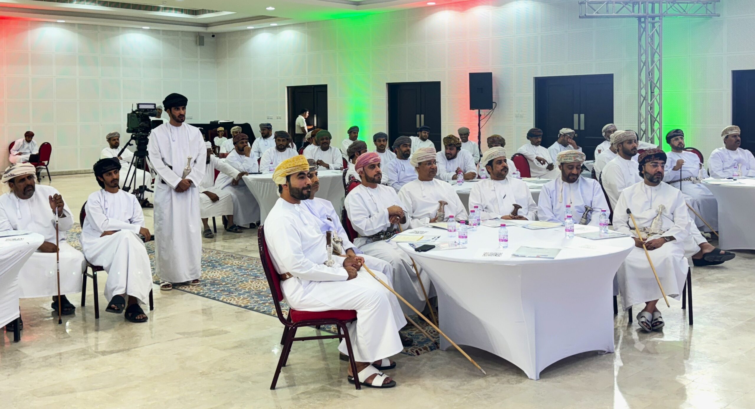 ملتقى اقتصادي لتعزيز ودعم رواد الأعمال في ولاية ثمريت
