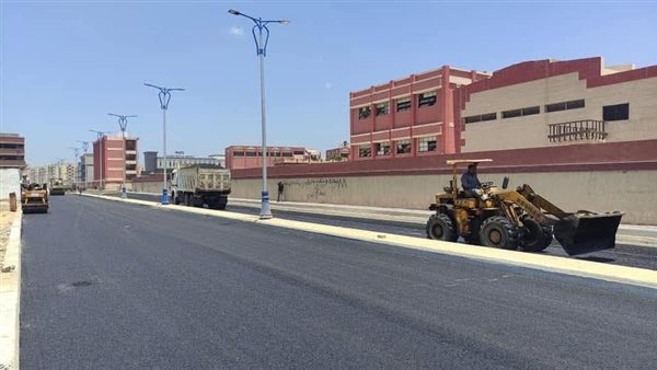 إنجاز طريق جديد في منطقة C6 يربط بين شارعي العبور وعادل الشربيني في بورسعيد