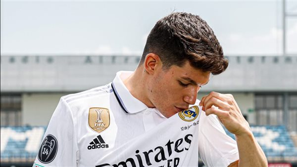 ريال مدريد يعيد هيكلة دفاعه.. وجارسيا في خطر الرحيل