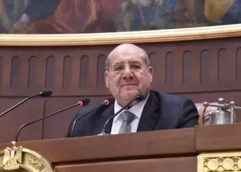 رئيس مجلس الشيوخ حول تعيين وزيرة البيئة في منصب دولي: اعتراف عالمي بمكانة مصر رئيس مجلس الشيوخ حول تعيين وزيرة البيئة في منصب دولي: اعتراف عالمي بمكانة مصر