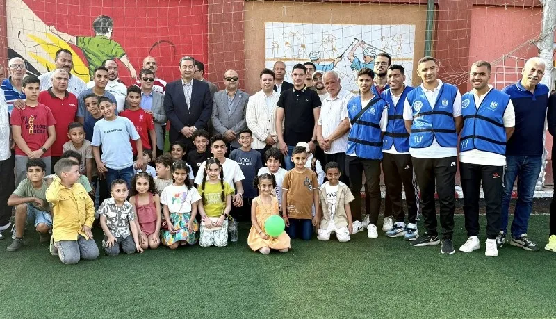 محافظ دمياط يحتفل بعيد الفطر مع شباب شط الملح محافظ دمياط يحتفل بعيد الفطر مع شباب شط الملح