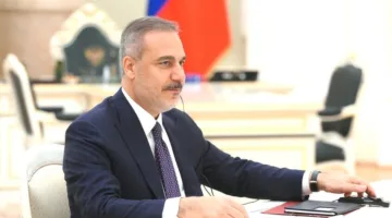 وزير الخارجية التركي والأمين العام لحلف الناتو يتناولان قضية الأزمة في أوكرانيا