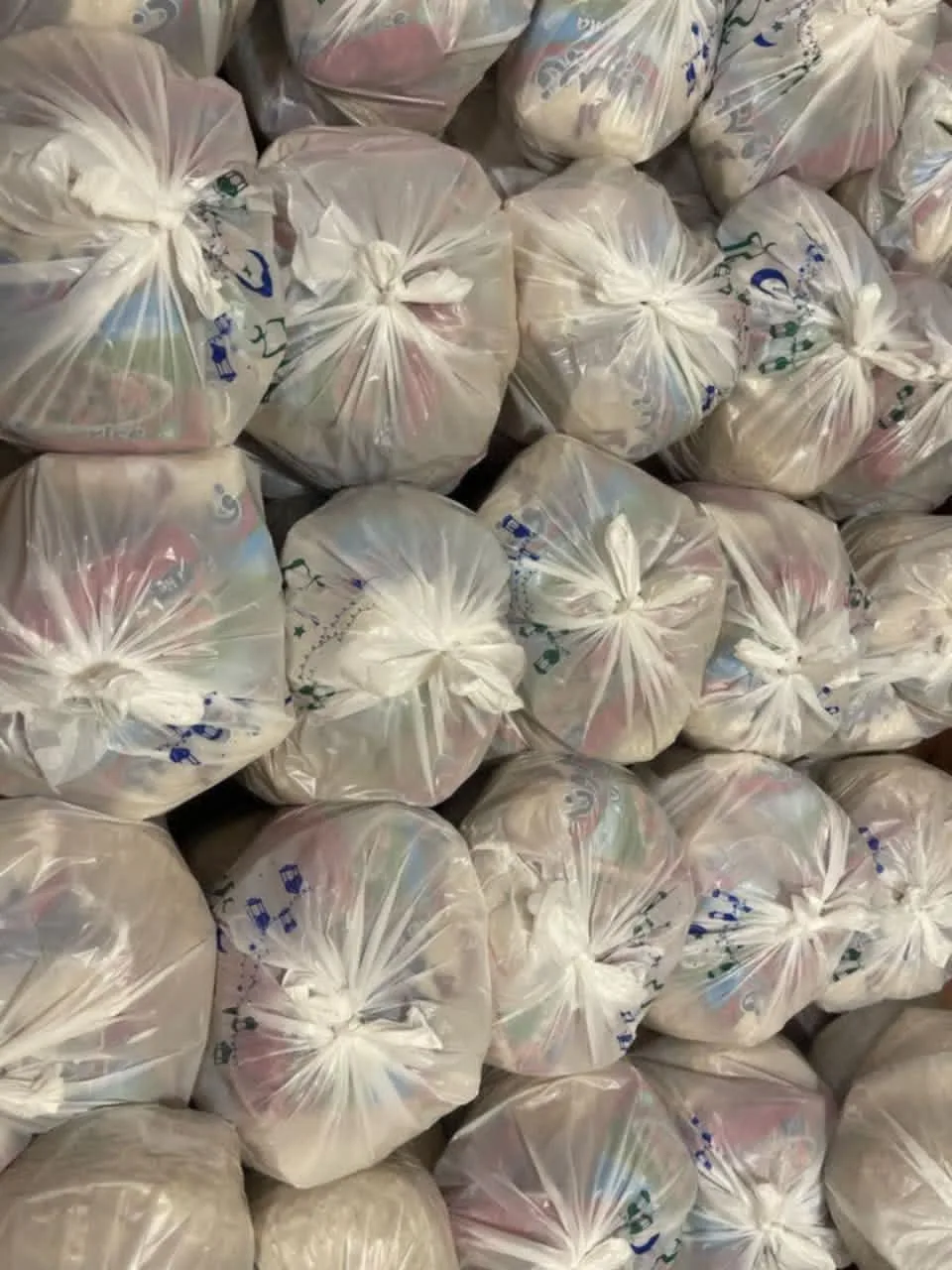 العربي للتنمية الاجتماعية بالتعاون مع المجلس القومي للمرأة يوزع لحوم الأضاحي على الجاليات العربية ودور الأيتام وكبار السن العربي للتنمية الاجتماعية بالتعاون مع المجلس القومي للمرأة يوزع لحوم الأضاحي على الجاليات العربية ودور الأيتام وكبار السن