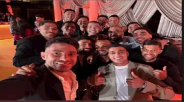 20 صورة لنجوم الأهلي وزوجاتهم في حفل زفاف طاهر