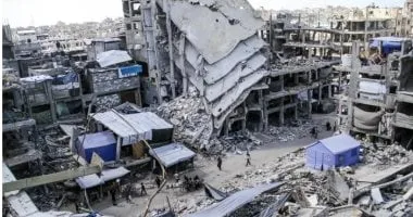 مقتل 34 فلسطينياً وجرح آخرين جراء غارات إسرائيلية مستمرة على قطاع غزة