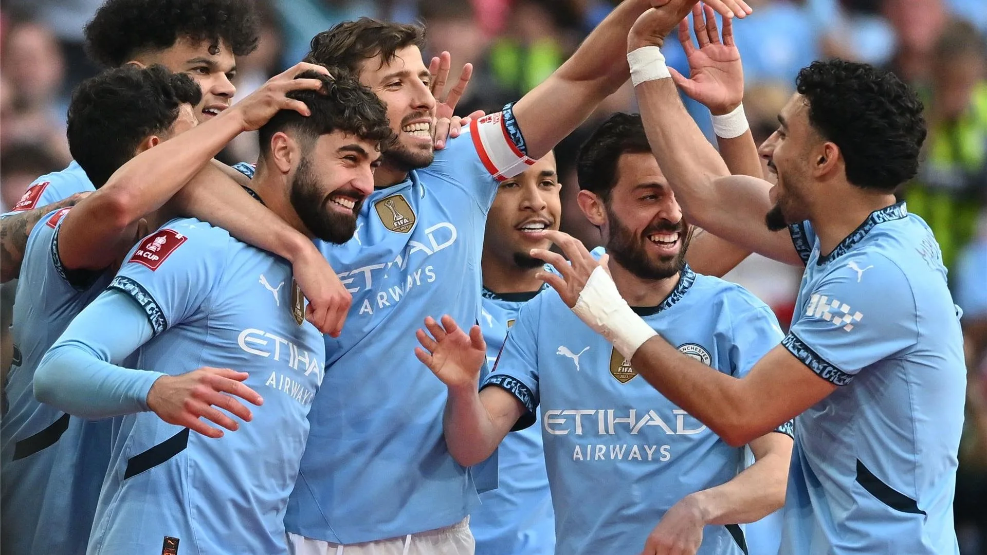 مانشستر سيتي ينجز صفقة مع نجم نرويجي مانشستر سيتي ينجز صفقة مع نجم نرويجي