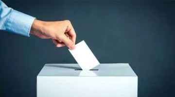 الإيطاليون يواصلون إجراء التصويت على استفتاءات تتعلق بقوانين العمل والمواطنة